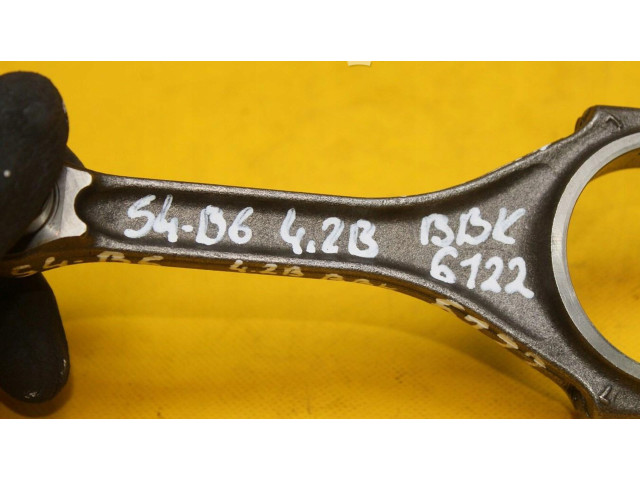 Píst Audi A4 S4 B6 8E 8H