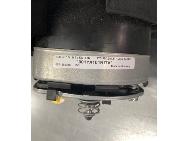 Подушка безопасности водителя 1T0880201F, 607128000B   Volkswagen Touran I