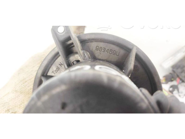 Вентилятор печки    983469U   Volvo XC90