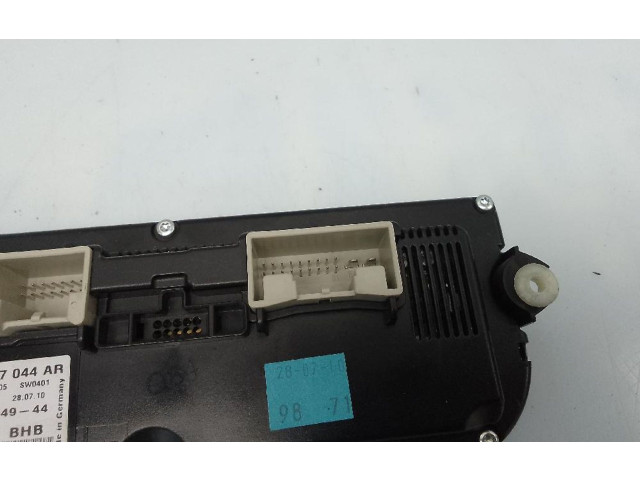 Блок управления климат-контролем 3t0907044ar Skoda Yeti (5L)