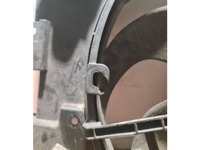 Вентилятор радиатора 8240636 Renault Lodgy