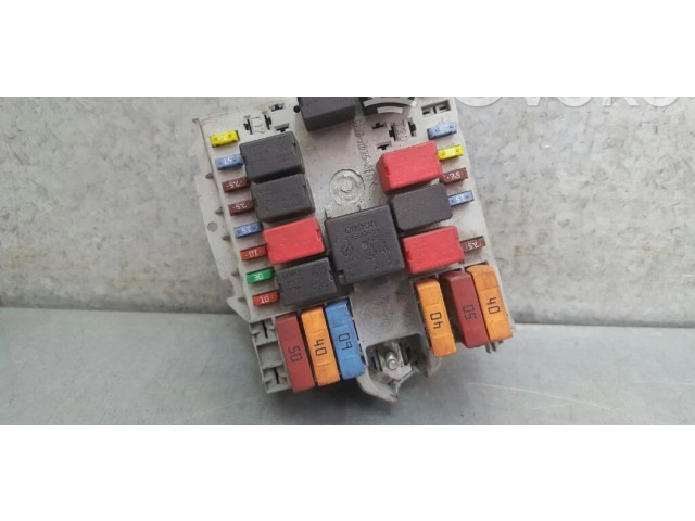 Блок предохранителей 51742420 Alfa Romeo GT