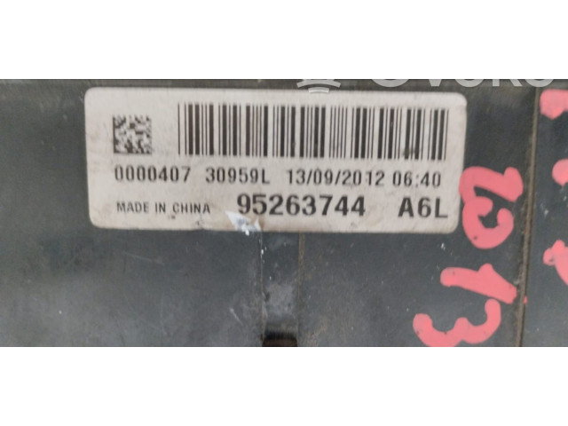 Форсунка 95263744, 95263744 Opel Mokka