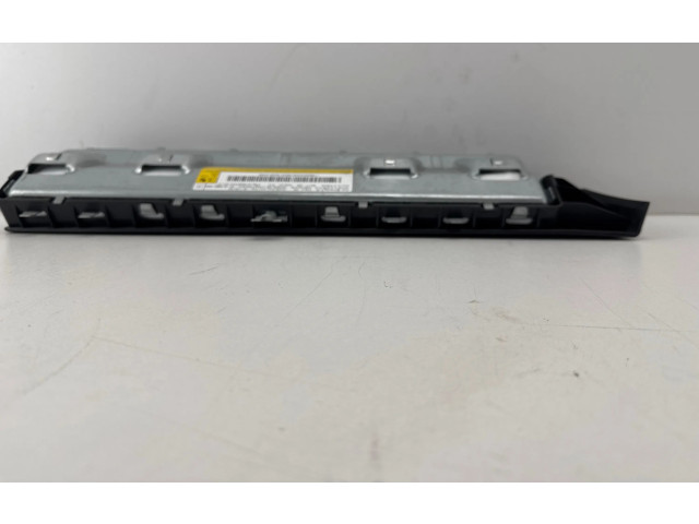 Подушка безопасности для колен 617379600C Mercedes-Benz A W176