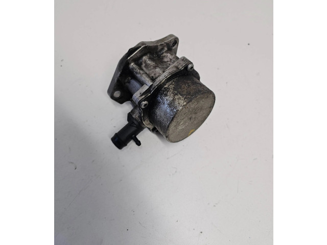 Вакуумный насос       Renault Clio III  2005 - 2012 года   