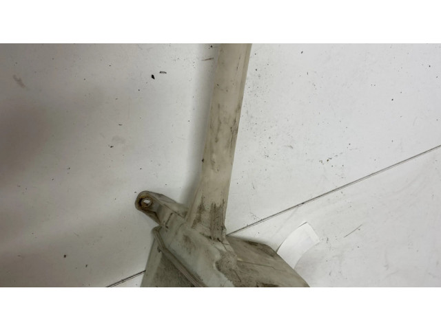 Бачок оконной жидкости    