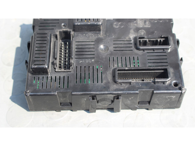 Pojistková skříňka 284B2EM03C Nissan Note (E11) 2012