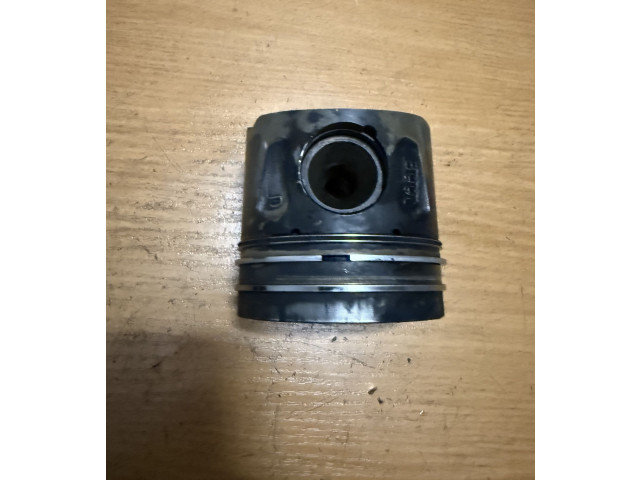 Поршень 6710301317, 6710301317 SsangYong Rexton