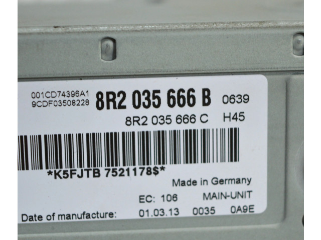 Радио/ проигрыватель CD/DVD / навигация