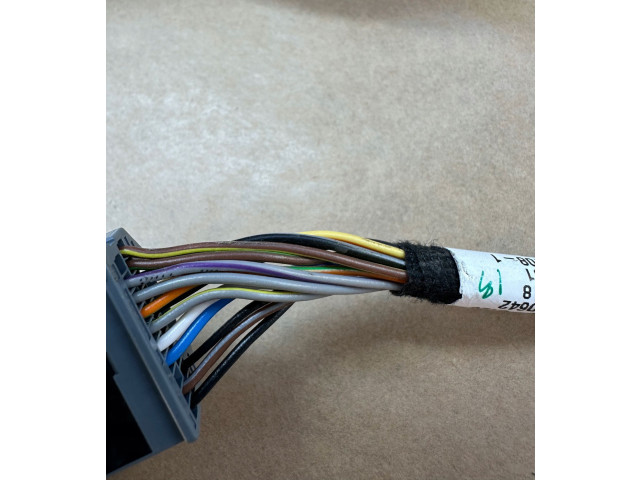 Зеркало электрическое Volvo XC40 - года