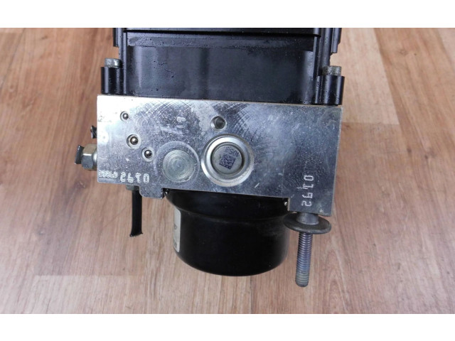 Jednotka ABS 445400D280, 895410D480 Toyota Yaris 2017