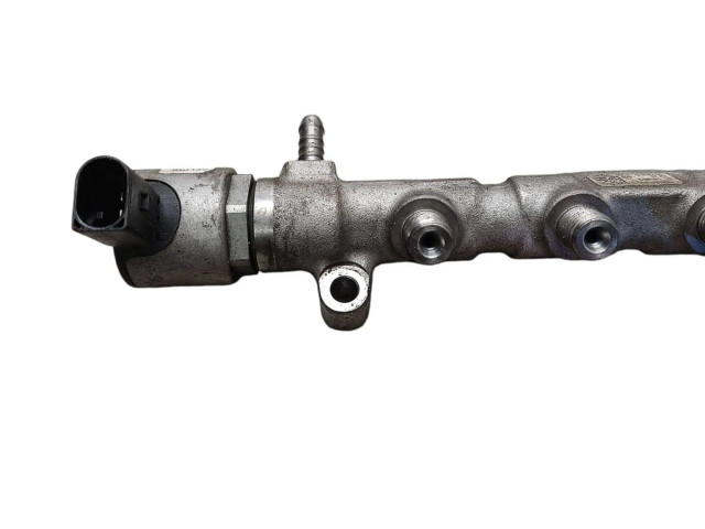 Топливная рампа 04L130089F, 04L130764B Skoda Octavia Mk3 (5E) для двигателя DDYA