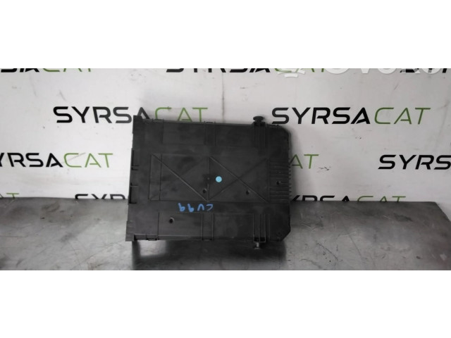 Блок предохранителей Peugeot 2008 I