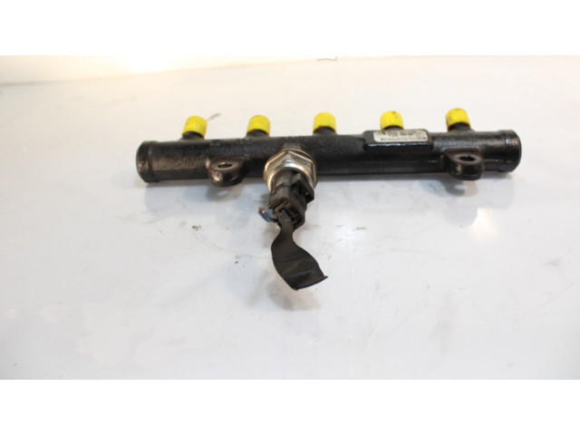 Топливная рампа    Volvo V70  