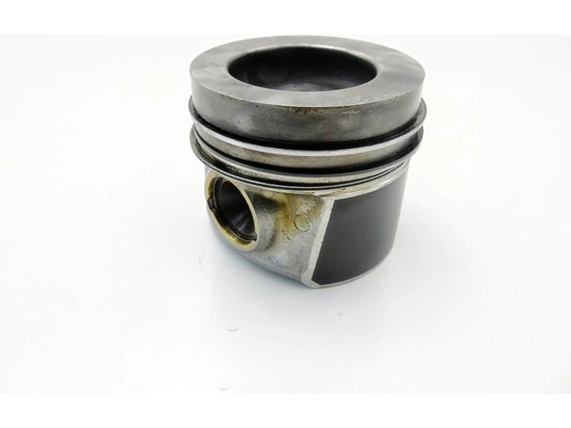 Поршень 81L155 Audi A6 C7