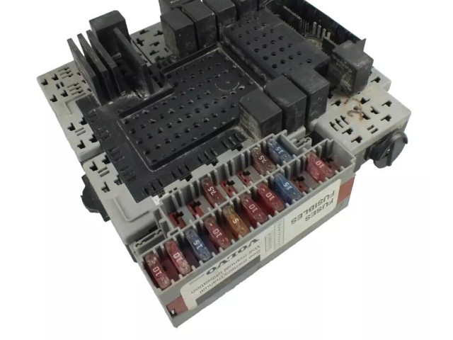 Блок предохранителей 08696098 Volvo XC90