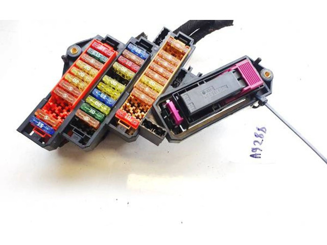   Pojistková skříňka 4l0971846, 4e0906230   Audi Q7 4L 2006