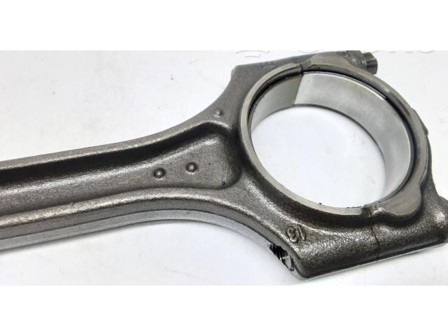 Шатун D4204T23     Volvo XC90  