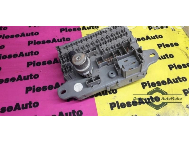 Блок предохранителей 53988008   Rover Rover    