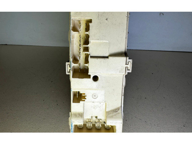 Pojistková skříňka 9H260835, 4978 Mazda 626 2000