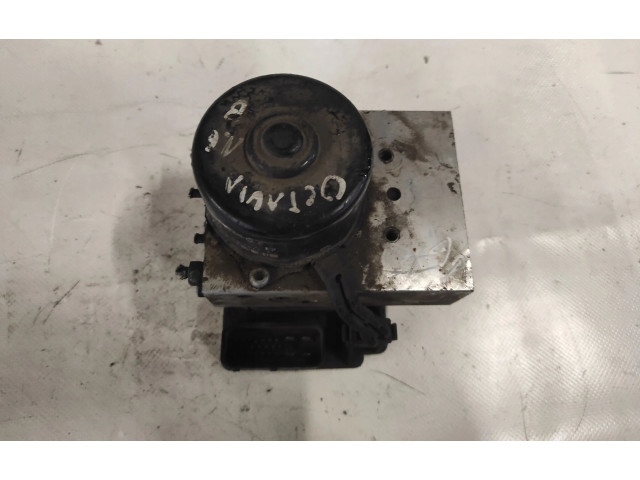 Блок АБС 1J0907379Q, 1J0614217E   Skoda  Octavia Mk1 (1U)  1996 - 2004 года