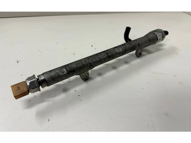 Топливная рампа R031125 Volkswagen Jetta VI для двигателя CAY