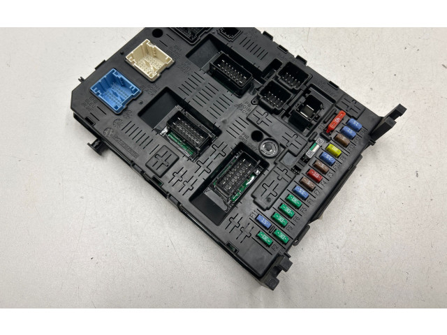 Pojistková skříňka 281197595 Peugeot 5008 2012