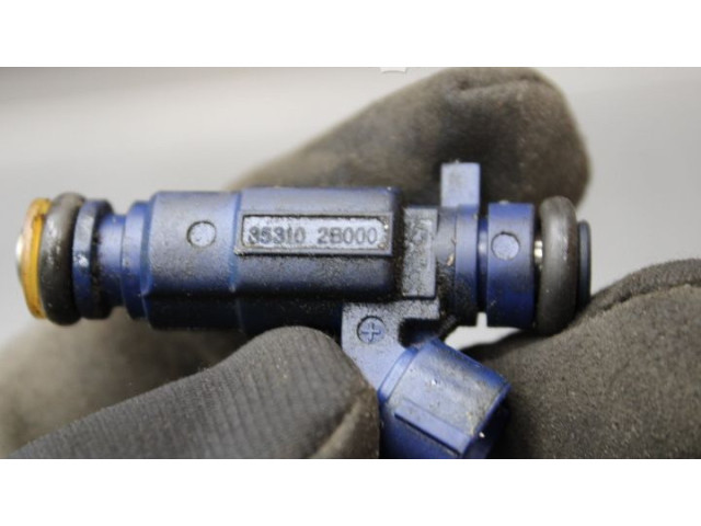 Vstřikovač 353102B000 Hyundai i30 G4FC