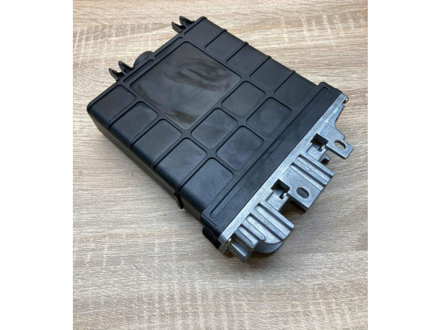 Řídící jednotka 039906024D, 5WP4174 Audi A6 S6 C4 4A 1994