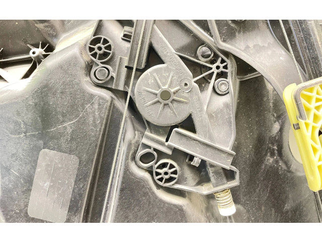 Zámek zadních dveří 30753328 Volvo XC60 2015