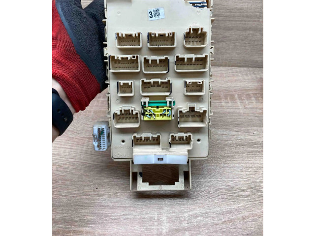 Pojistková skříňka ToyotaFuseBox, PPT20GF10 Toyota Yaris Verso 1999
