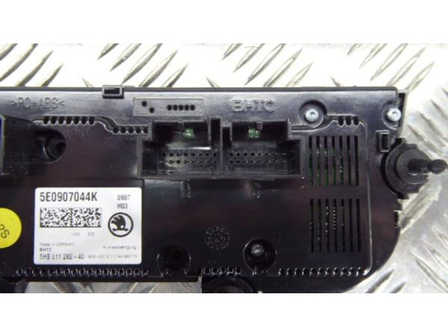 Блок управления климат-контролем 5E0907044K Skoda Octavia Mk3 (5E)
