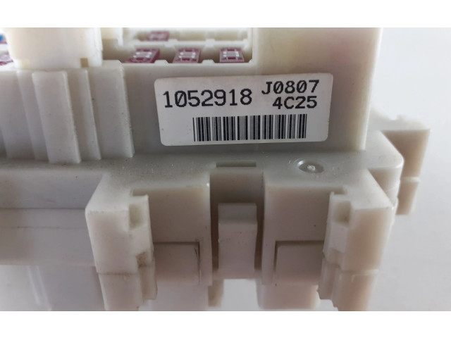 Pojistková skříňka 1052918, J08074C25 Nissan Navara D40 2008
