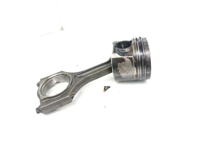 Поршень с шатуном N47C20A Mini Cooper Countryman R60