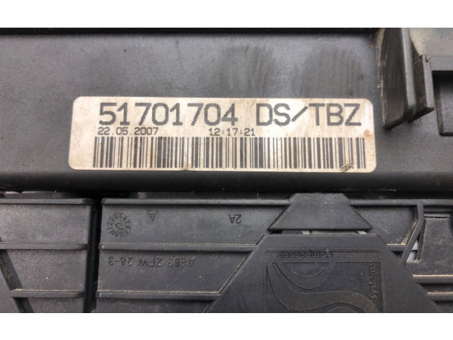 Блок предохранителей 51701704 Fiat Grande Punto