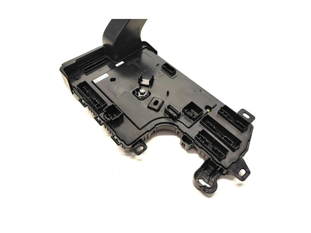 Комфортный модуль 1078673-00-L    Tesla Model 3  L1S 