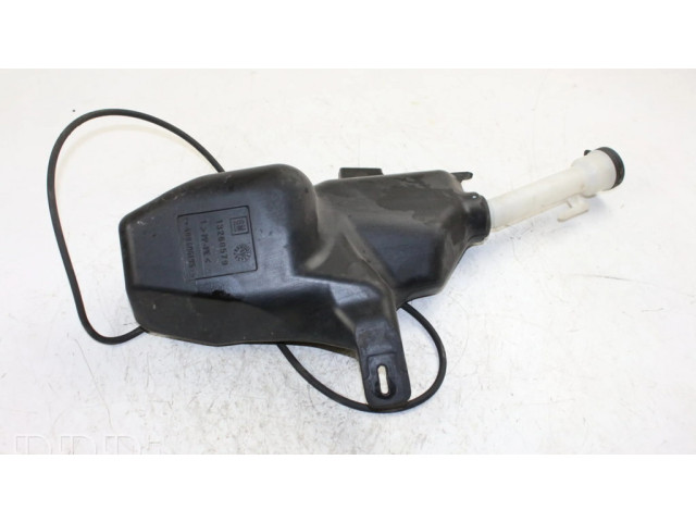 Бачок оконной жидкости    