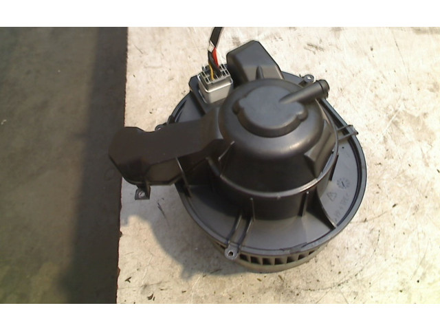 Вентилятор печки       Volvo V70