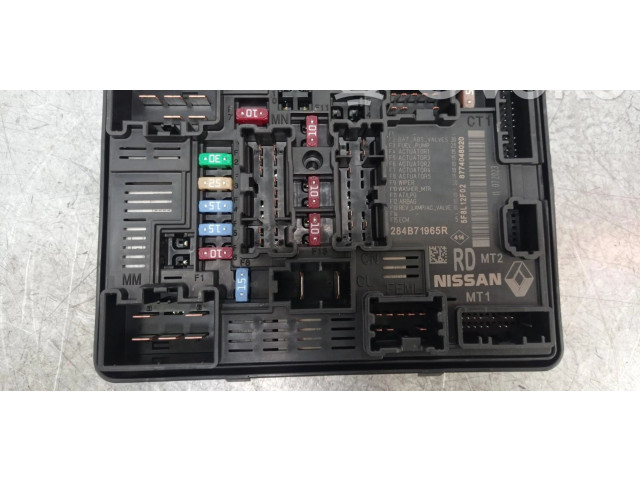 Pojistková skříňka 284B71965R Renault Sandero 2023