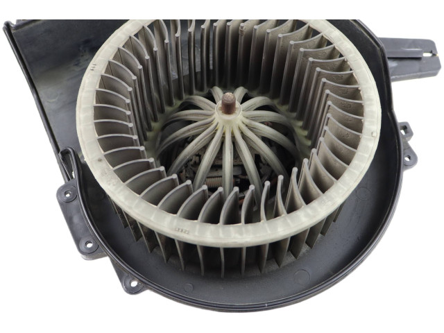 Вентилятор печки    6Q1819015J   Skoda Fabia Mk2 (5J)