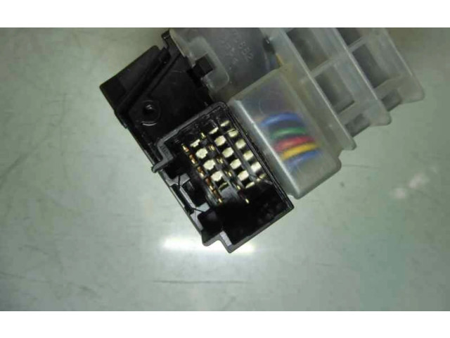 Ручка стеклоочистителей Mazda 3 I