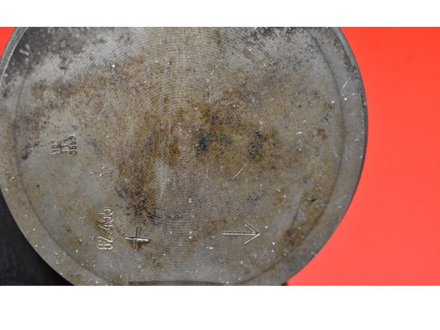  Поршень  82L64, 82L64  Audi A6 S6 C5 4B  