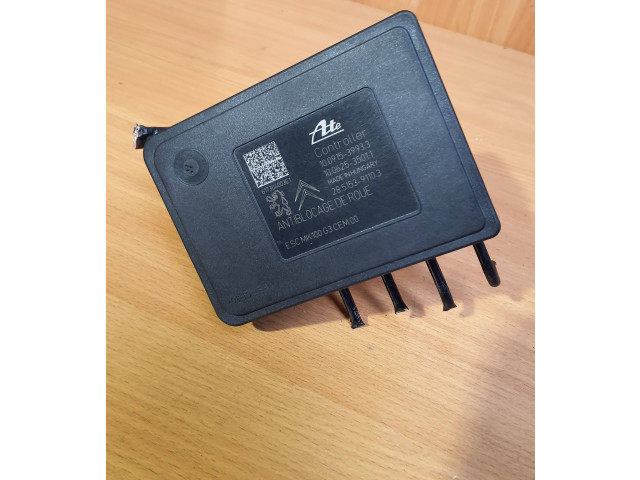 Блок АБС 9819474880 Citroen C4 Cactus 2014- года