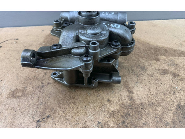 Масляный насос N47D20C 7707492024, 11417810451 BMW 1 E81 E87