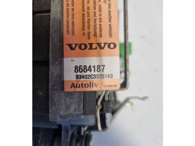 Подушка безопасности водителя 8684187, 570396100   Volvo V70