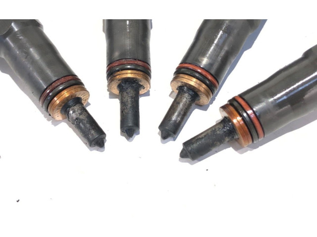 Комплект форсунок 038130073BN Volkswagen Jetta V