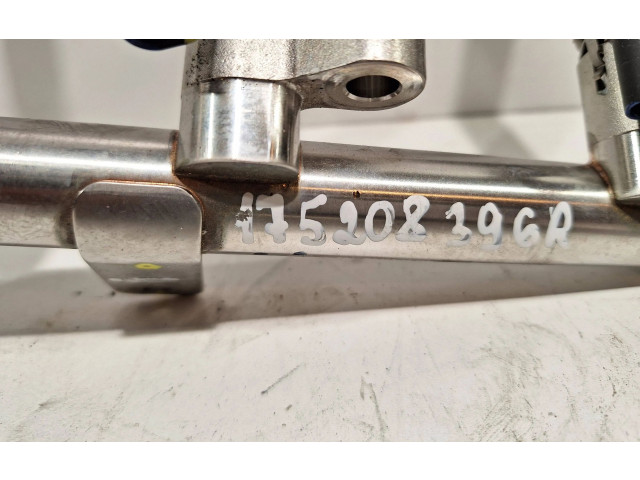 Vstřikovač 166000786R Renault Austral