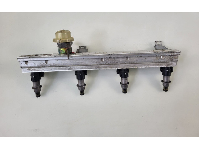 Топливная рампа    Honda Accord   для двигателя F20B6