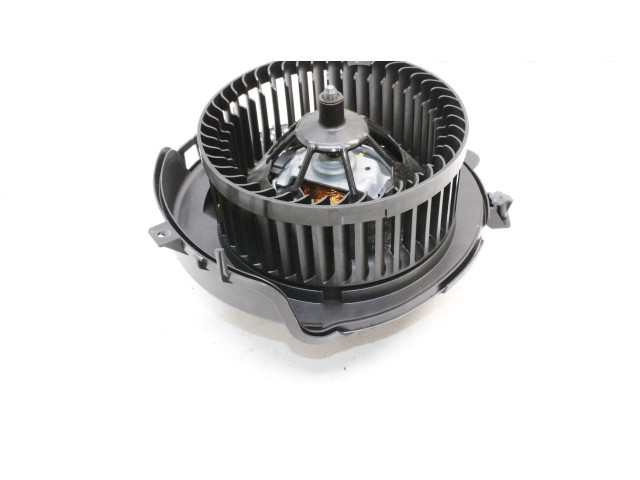 Вентилятор печки 5WC819015A, 5WA907521 Audi Q3 F3