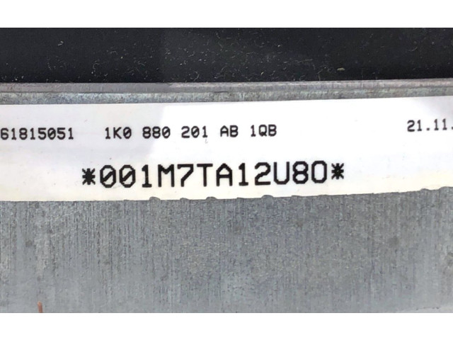 Подушка безопасности водителя 1K0880201AB Volkswagen Jetta V